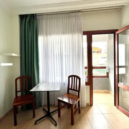 Διαμέρισμα Tpl Exterior Studio, Freewifi, Near The Canteras Beach